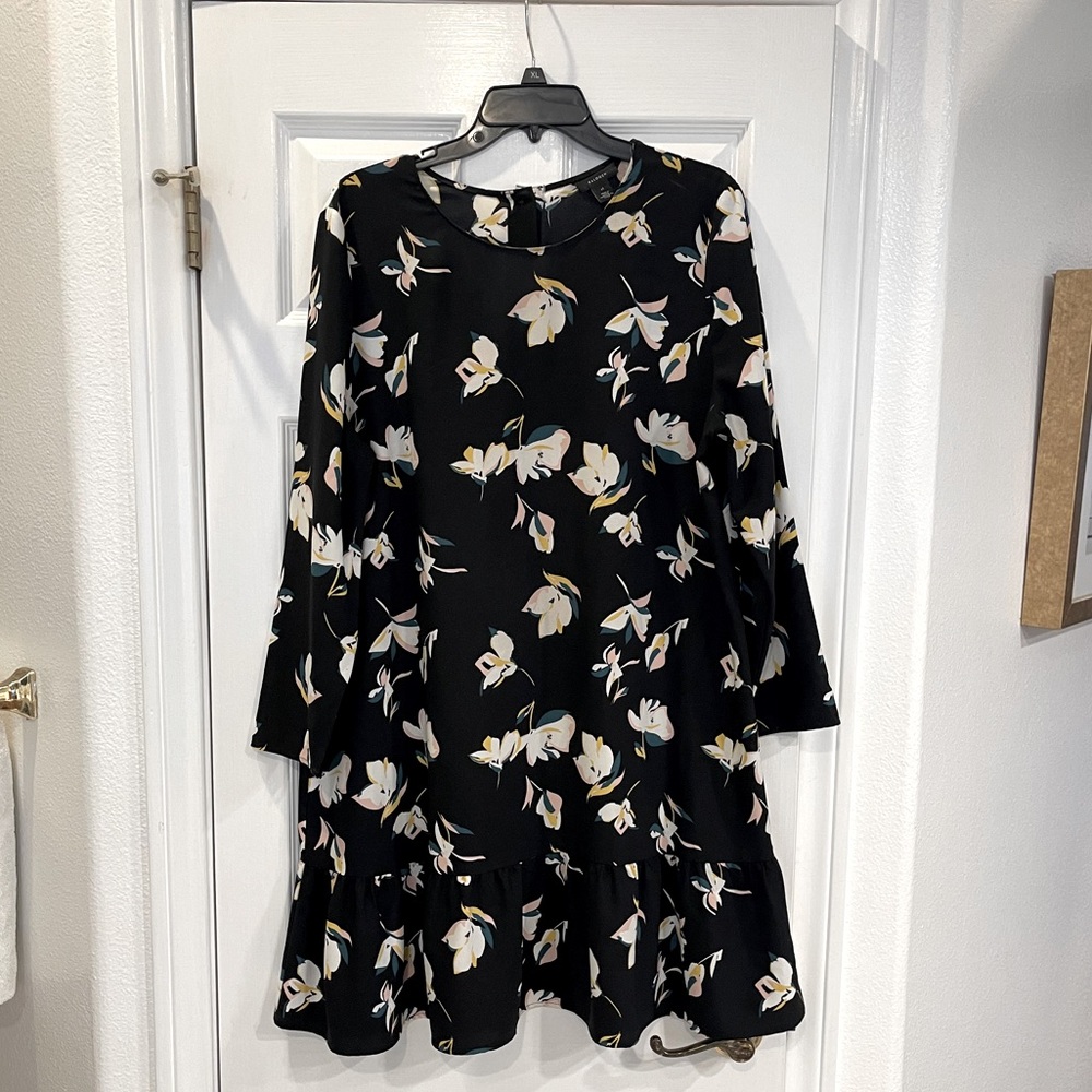 Halogen shift dress